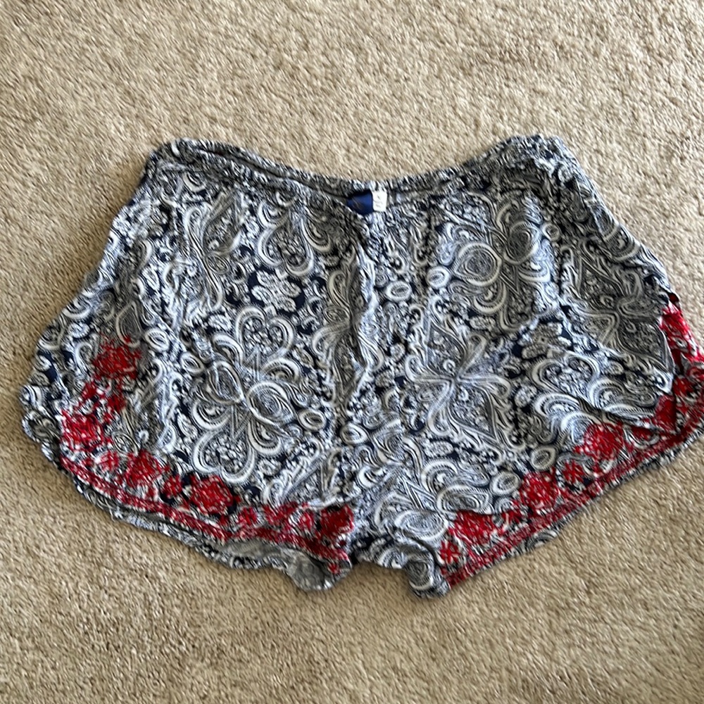 FINAL PRICE Paisley Flowy Short